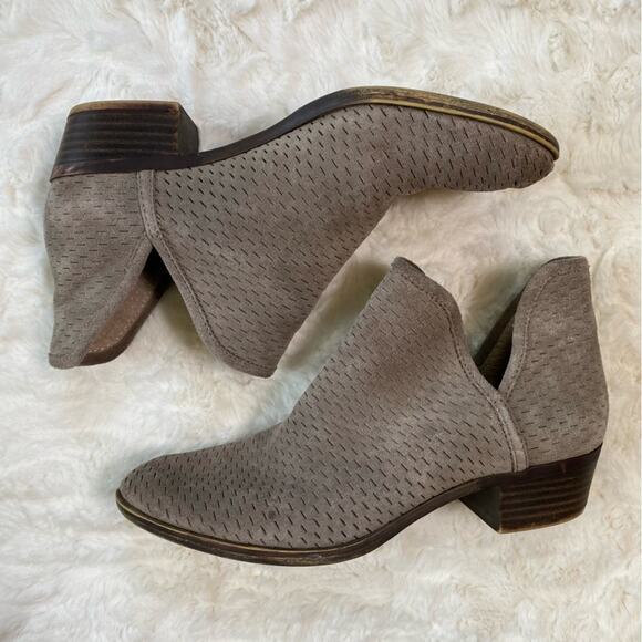 Lucky Brand Women's Baley Ankle Booties Size 7.5 Grey Taupe Perforated Shoes - Picture 6 of 12